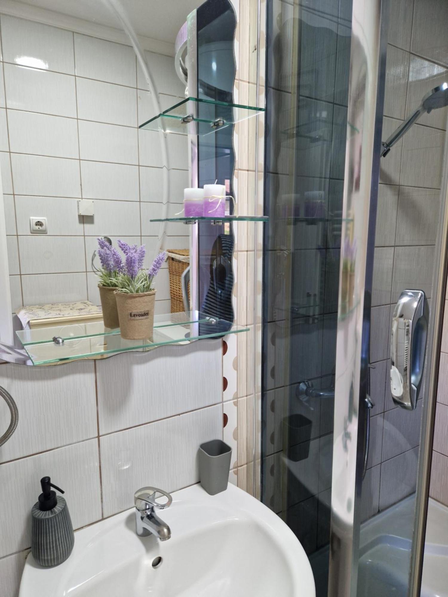 Guesthouse Irac Tuzla Bagian luar foto