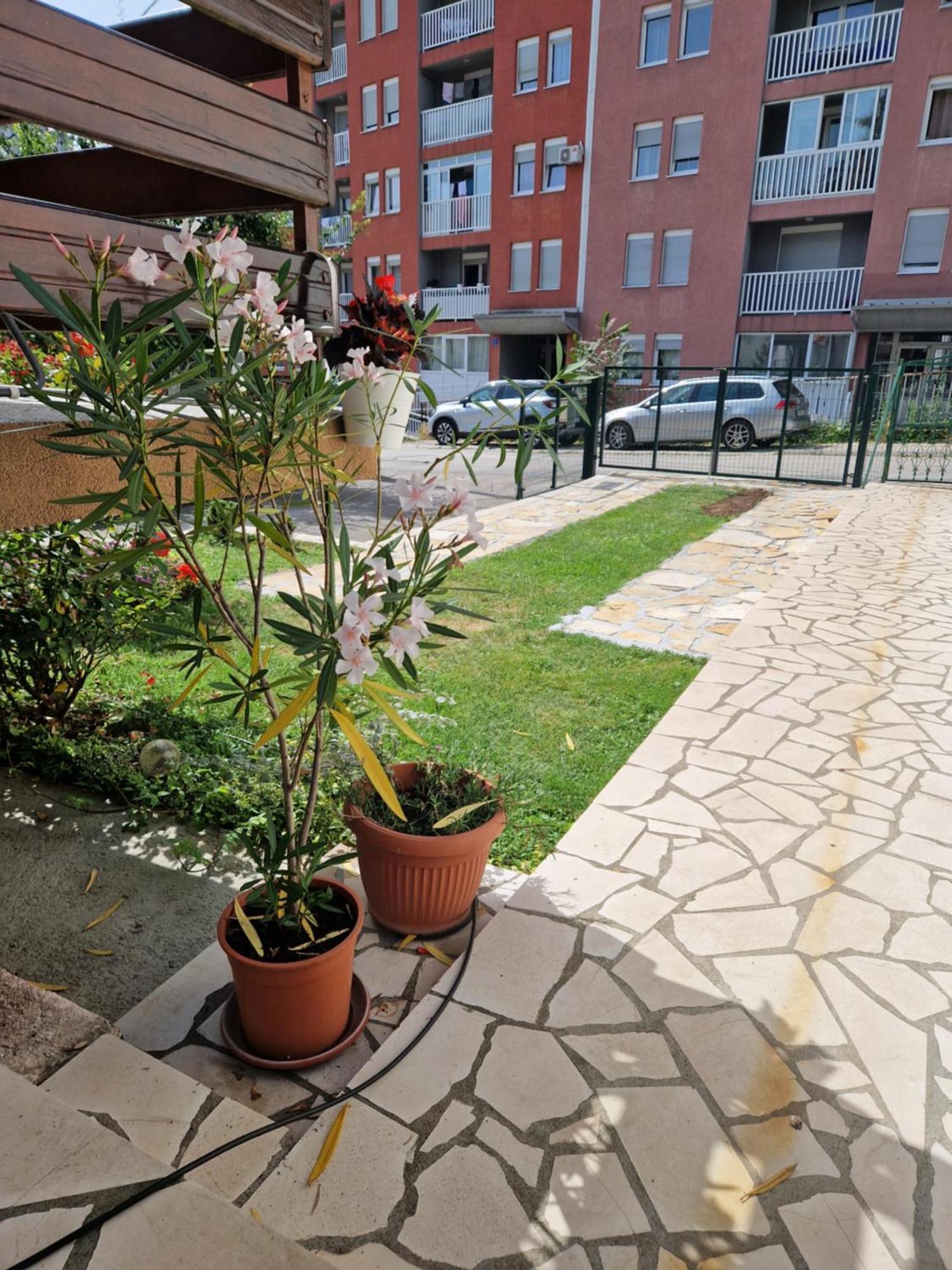 Guesthouse Irac Tuzla Bagian luar foto