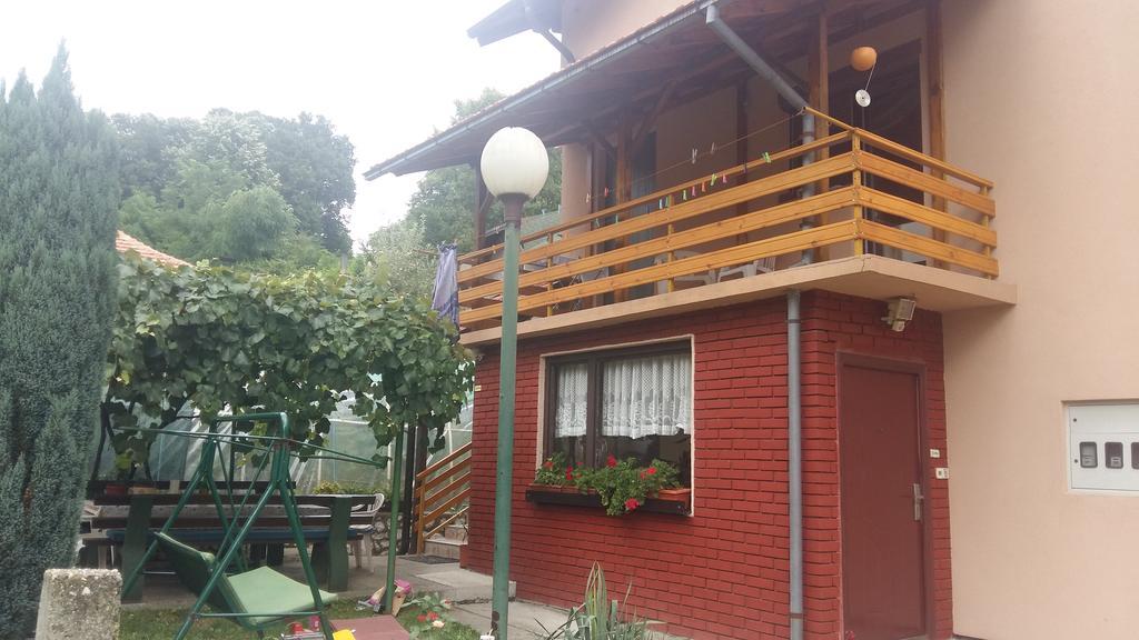 Guesthouse Irac Tuzla Bagian luar foto